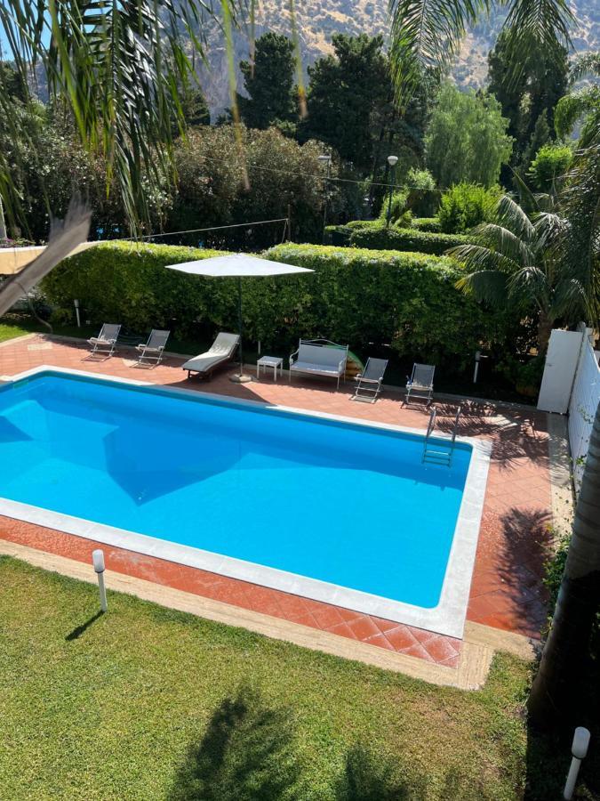 Villa Losanna Монделло Экстерьер фото