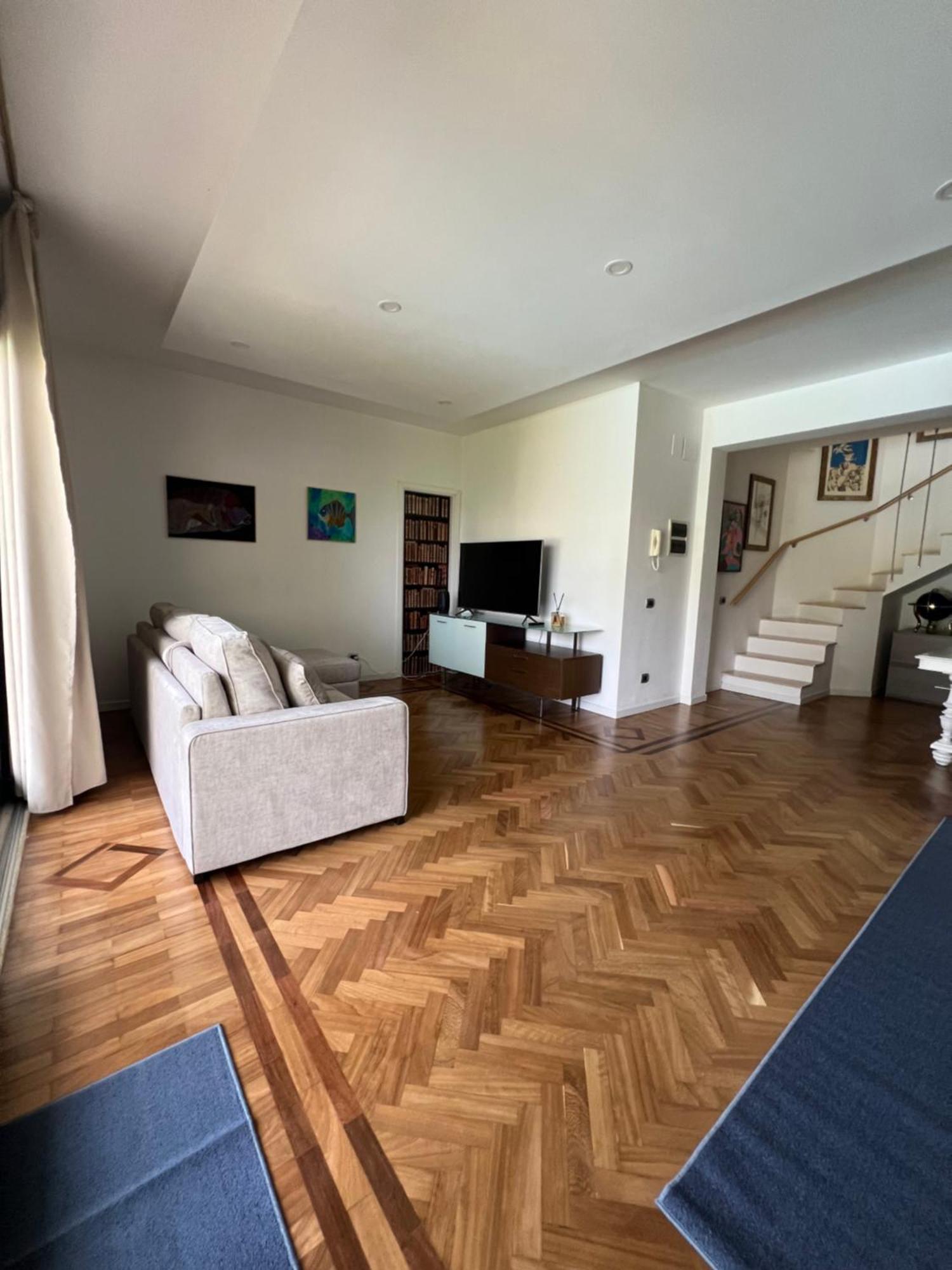 Villa Losanna Монделло Экстерьер фото