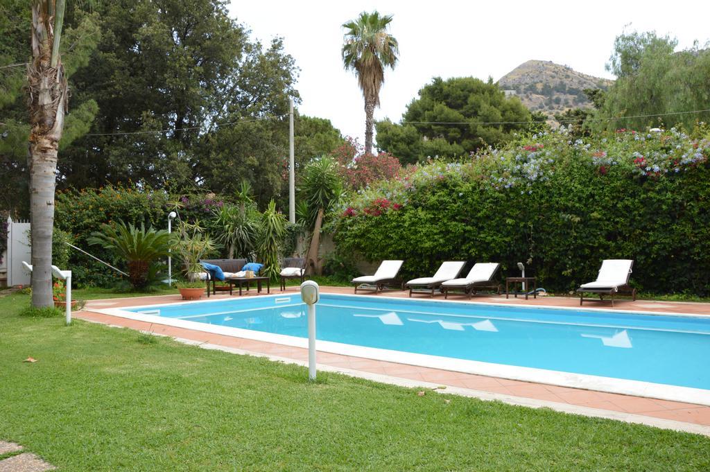 Villa Losanna Монделло Экстерьер фото